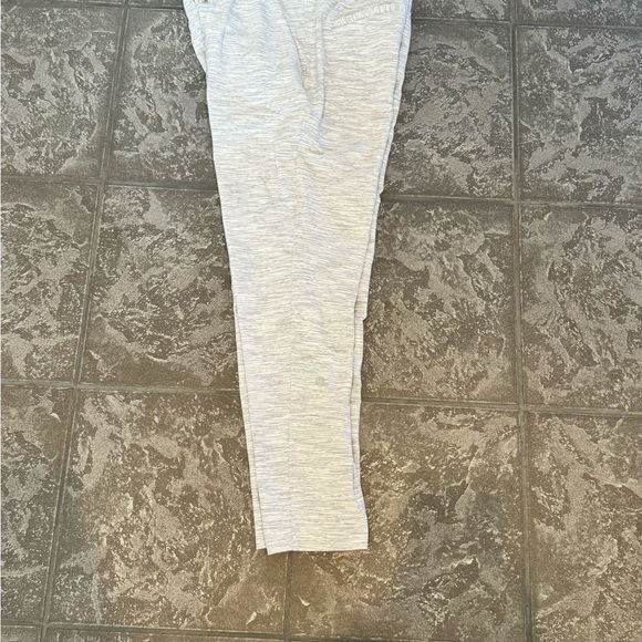 Lululemon Womens Grey Pant Trouser 2 front pockets 2 back pockets drawstring 8? - Picture 6 of 9